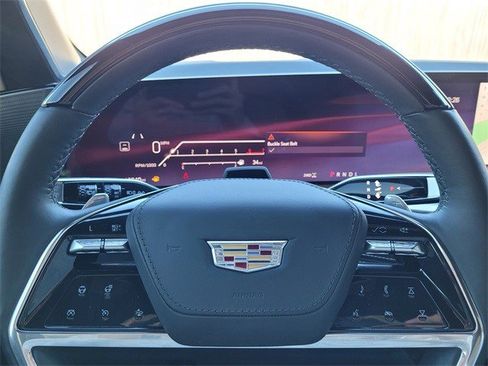 Certified 2025 Cadillac Escalade Sport Platinum w/ LPO, Floor Liner Package image 13