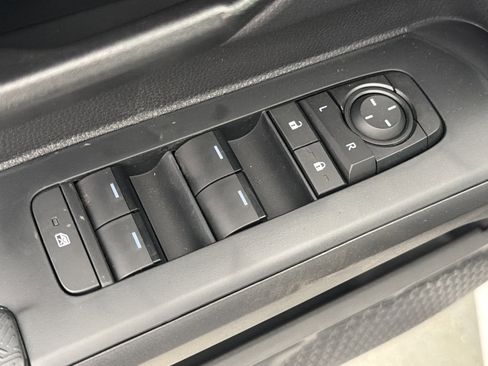 New 2025 Toyota Tacoma SR5 RWD image 27