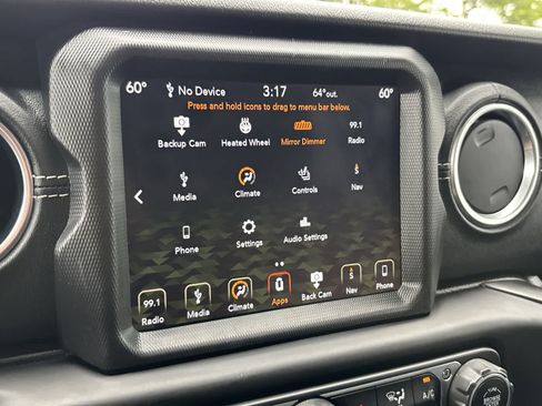 Used 2019 Jeep Wrangler Unlimited Sahara AWD/4WD image 21