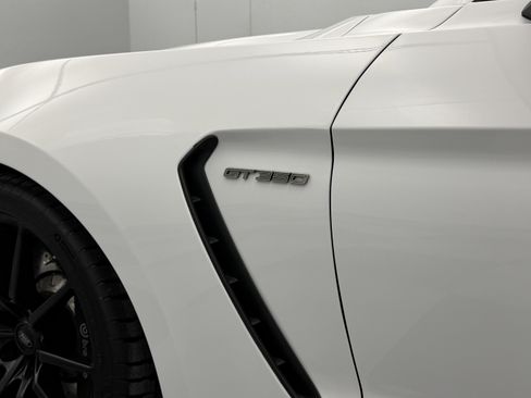 Used 2017 Ford Mustang Shelby GT350 image 46