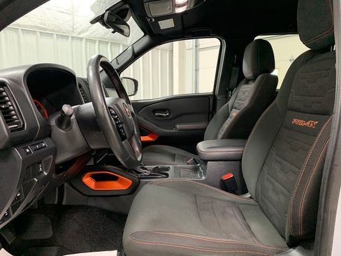 Used 2023 Nissan Frontier PRO-4X w/ Pro Convenience Package image 4