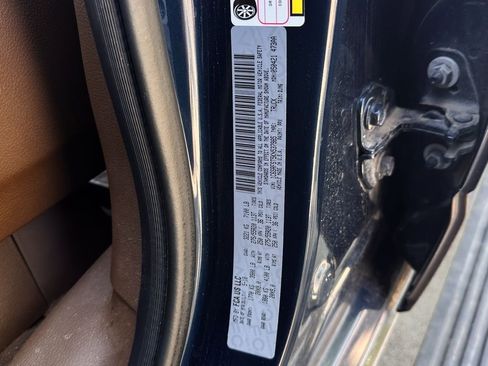 Used 2019 RAM 1500 Limited image 24