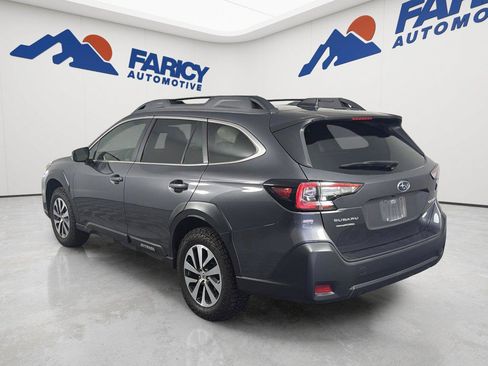 Used 2023 Subaru Outback Premium AWD/4WD image 3