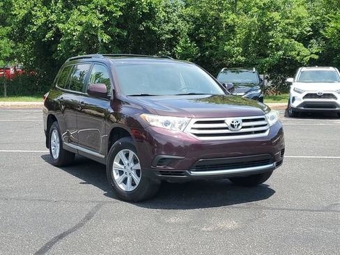 Used 2013 Toyota Highlander 4WD w/ Cold Weather Pkg image 28