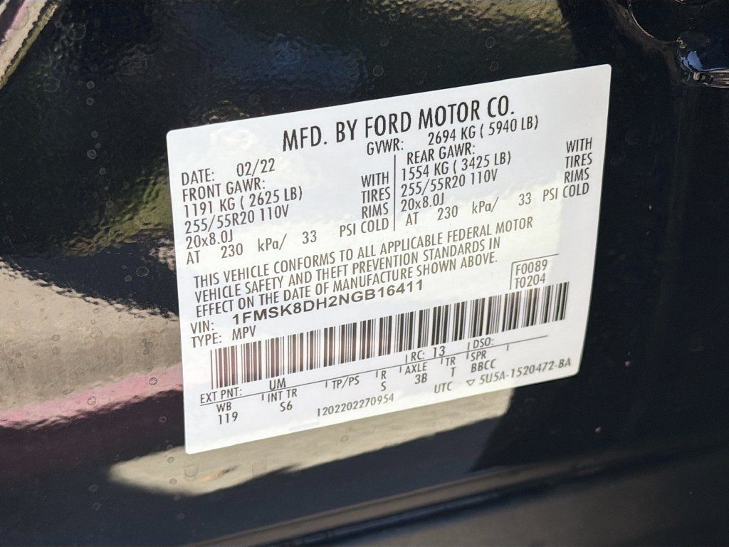 Used 2022 Ford Explorer XLT w/ Equipment Group 202A AWD/4WD image 32