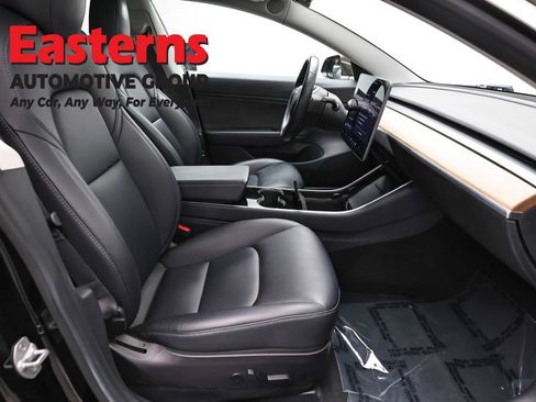 Used 2018 Tesla Model 3 Long Range RWD image 18