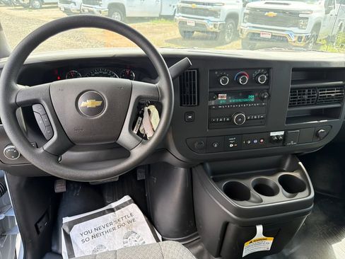 New 2025 Chevrolet Express 3500 w/ Power Convenience Package RWD image 18