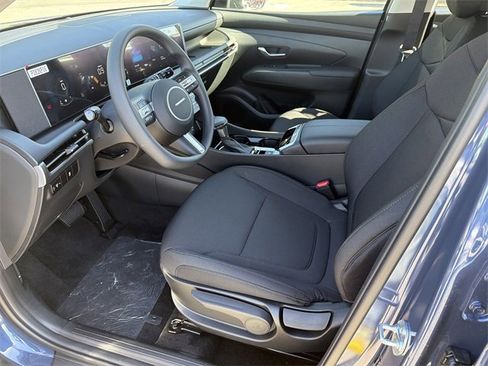 New 2026 Hyundai Tucson SE image 9