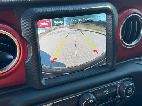 Used 2021 Jeep Wrangler Unlimited Rubicon image 37