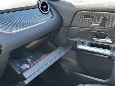 Certified 2023 Mercedes-Benz GLA 250 4MATIC image 32