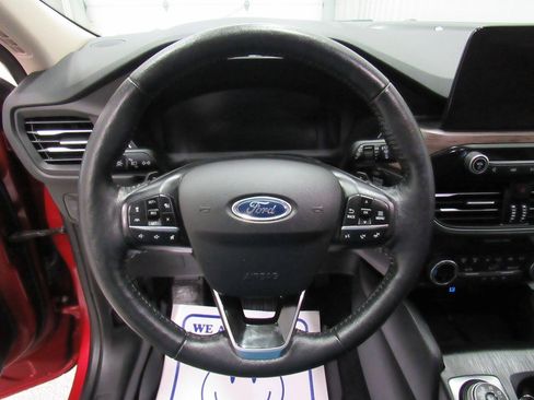 Used 2020 Ford Escape Titanium AWD/4WD image 33