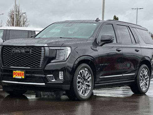 Used 2023 GMC Yukon Denali Ultimate image 8