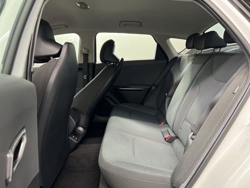 Used 2025 Kia K4 LXS image 30