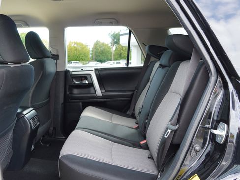 Used 2024 Toyota 4Runner SR5 image 21