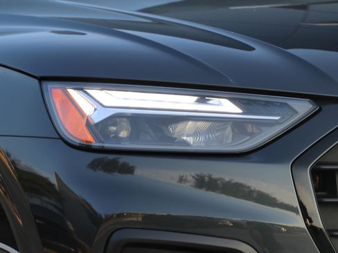 Certified 2025 Audi Q5 2.0T Premium w/ Convenience Plus Package image 5