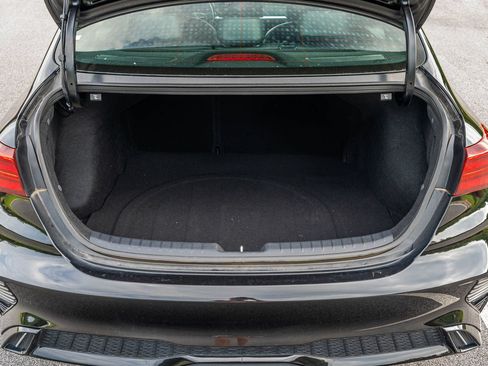 Used 2023 Kia Forte GT-Line w/ GT-Line Technology Package FWD image 19