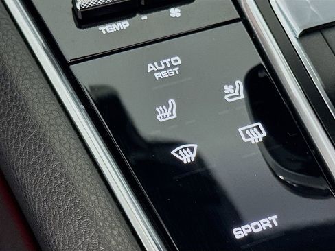 Certified 2023 Porsche Panamera Platinum Edition RWD image 23