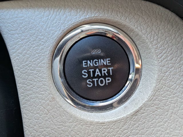 Used 2017 Toyota Sienna XLE FWD image 30