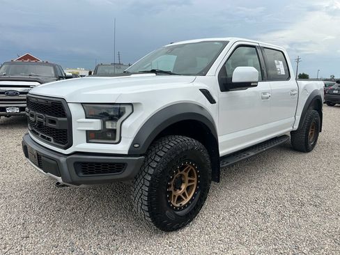Used 2018 Ford F150 Raptor w/ Equipment Group 802A Luxury AWD/4WD image 5