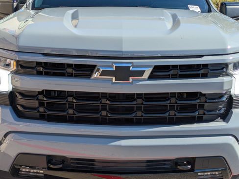 Used 2024 Chevrolet Silverado 1500 RST w/ Convenience Package II image 9
