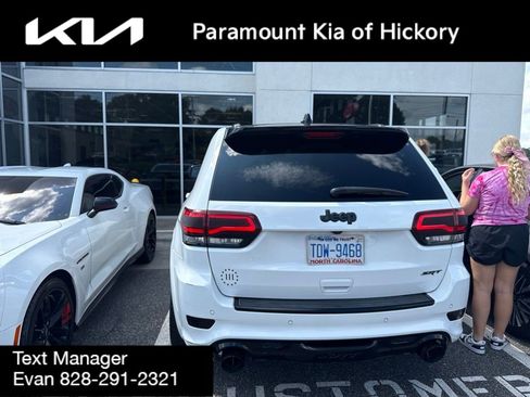 Used 2016 Jeep Grand Cherokee SRT AWD/4WD image 5