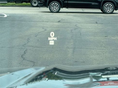 Used 2022 Cadillac Escalade ESV Premium Luxury Platinum image 28