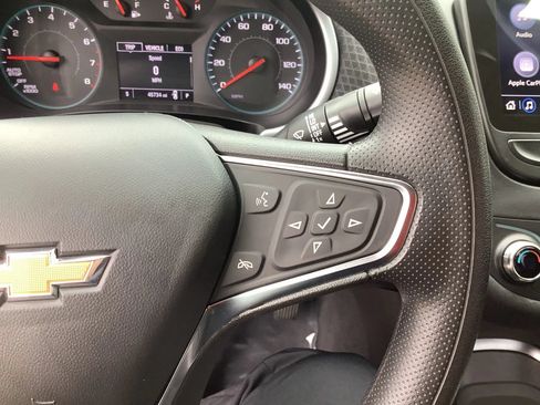 Used 2023 Chevrolet Malibu LT FWD image 25