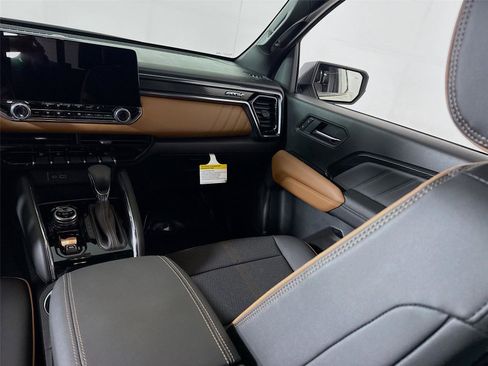 New 2026 GMC Canyon AT4 w/ Nightfall Essentials Package image 17