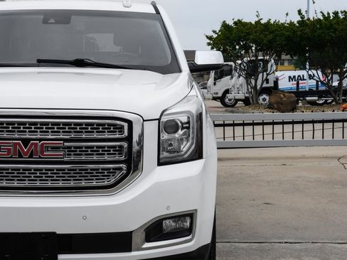 Used 2020 GMC Yukon SLT AWD/4WD image 50