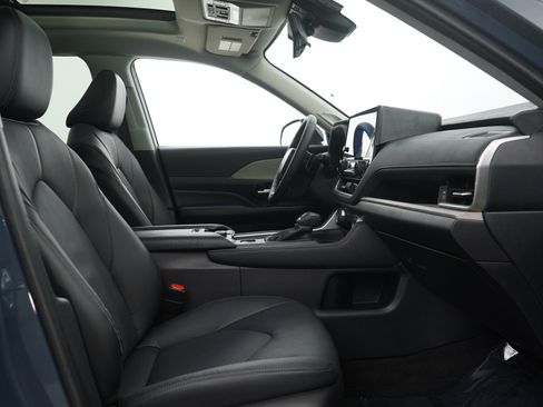 Used 2024 Toyota Grand Highlander Platinum image 13