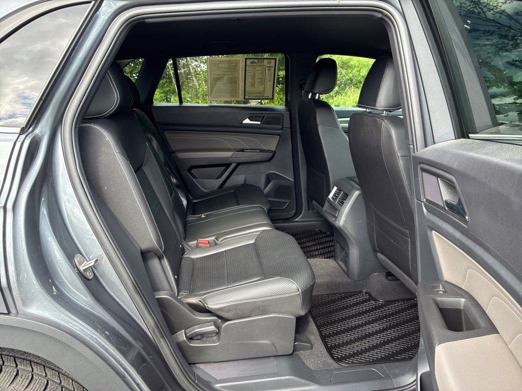 Used 2023 Volkswagen Atlas Cross Sport SE AWD/4WD image 52