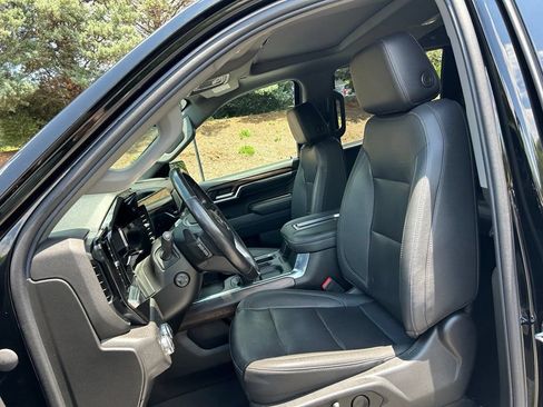 Used 2022 GMC Sierra 1500 SLT w/ SLT Convenience Package AWD/4WD image 43