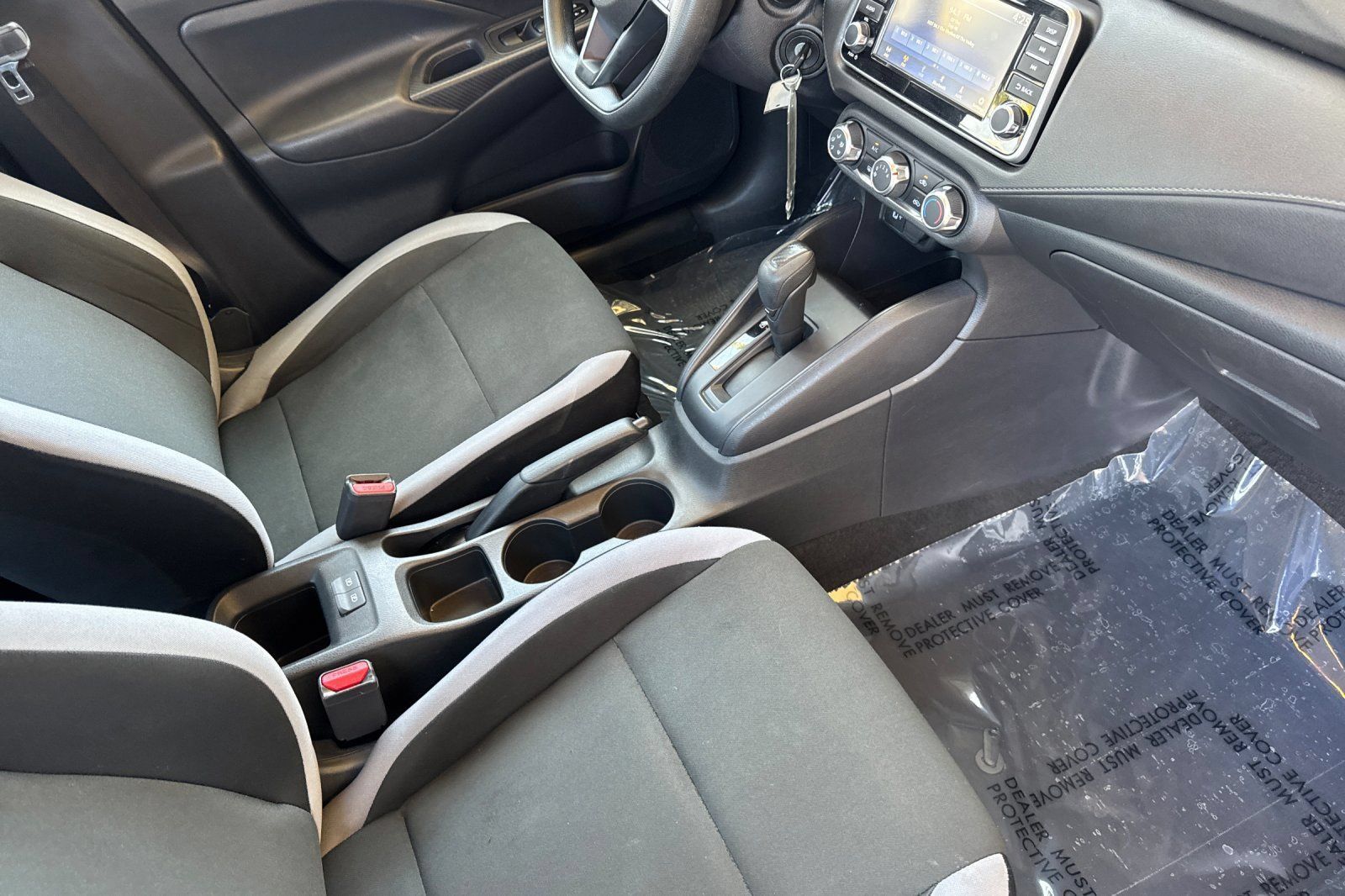 Used 2025 Nissan Versa S FWD image 15