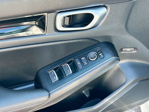 Certified 2024 Honda Civic Touring image 18