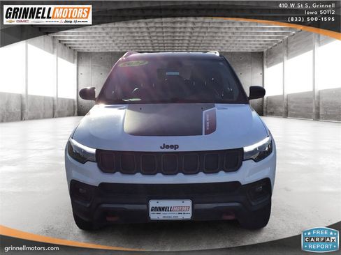 Used 2022 Jeep Compass Trailhawk w/ Trailhawk Elite Group image 2