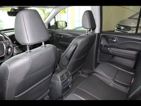 Used 2023 Honda Ridgeline RTL-E image 16