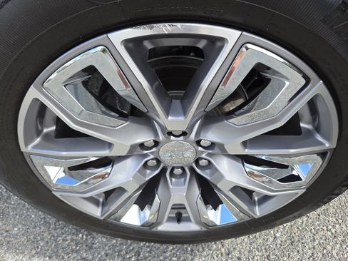 Used 2024 GMC Sierra 1500 Denali AWD/4WD image 16