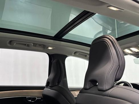 Certified 2026 Volvo XC90 B6 Plus AWD/4WD image 26