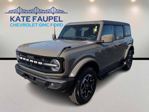 New 2026 Ford Bronco Outer Banks AWD/4WD image 3
