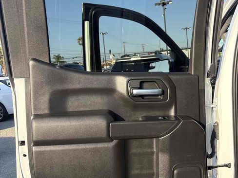 Used 2019 Chevrolet Silverado 1500 LT w/ All-Star Edition AWD/4WD image 17