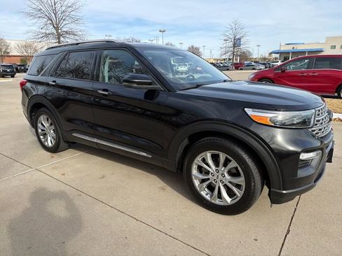 Used 2022 Ford Explorer Limited w/ Equipment Group 301A image 7