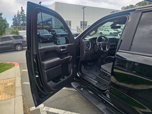 Used 2020 Chevrolet Silverado 1500 LT Trail Boss AWD/4WD image 19