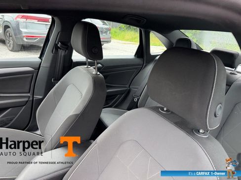 Used 2025 Volkswagen Jetta Sport FWD image 12