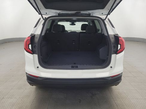 Used 2021 GMC Terrain SLE w/ Driver Convenience Package image 29