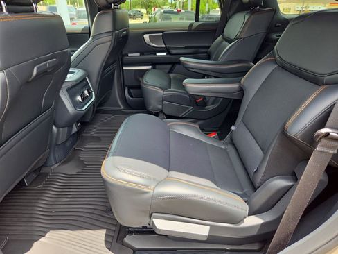 Used 2026 Ford Expedition Tremor AWD/4WD image 23