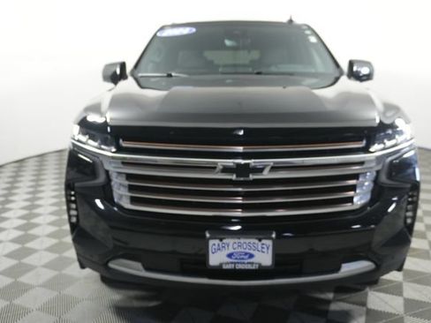 Used 2024 Chevrolet Tahoe High Country AWD/4WD image 9