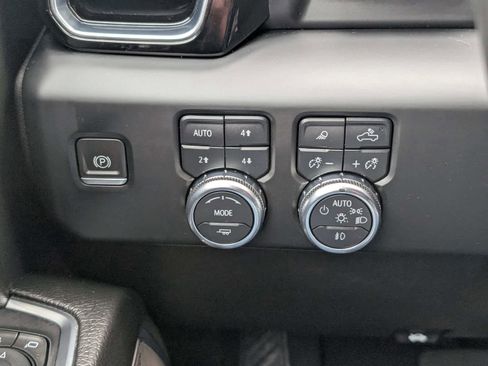 Used 2024 GMC Sierra 2500 Denali w/ Denali Reserve Package image 23