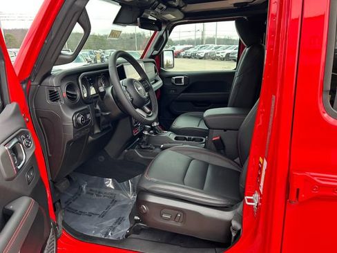Used 2025 Jeep Gladiator Rubicon image 9