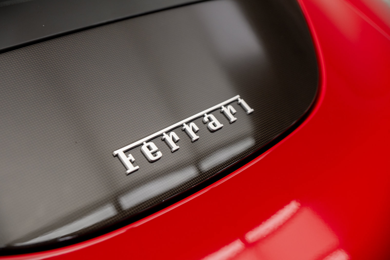 Used 2022 Ferrari Roma RWD image 40