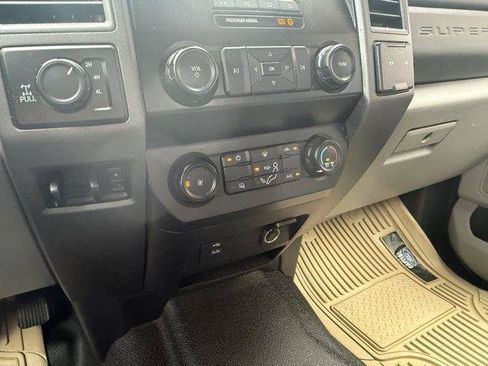 Used 2020 Ford F250 XL w/ Power Equipment Group AWD/4WD image 24